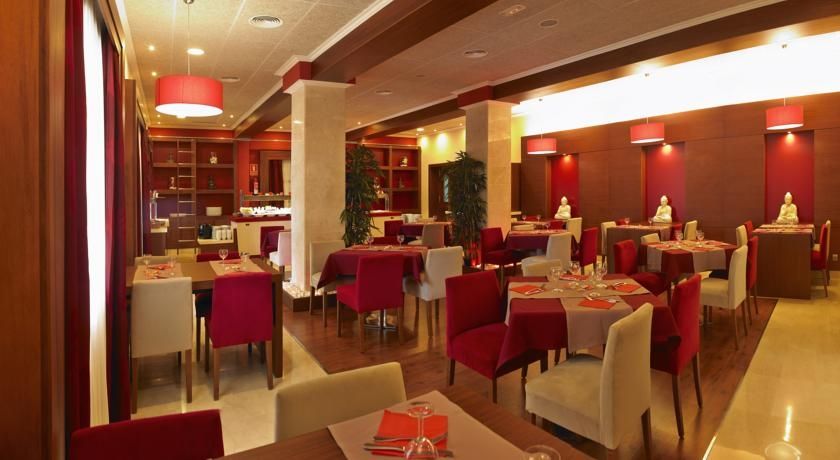 Sahara Nubia Gobi Hotell Ses Cadenes Eksteriør bilde Interior of a restaurant